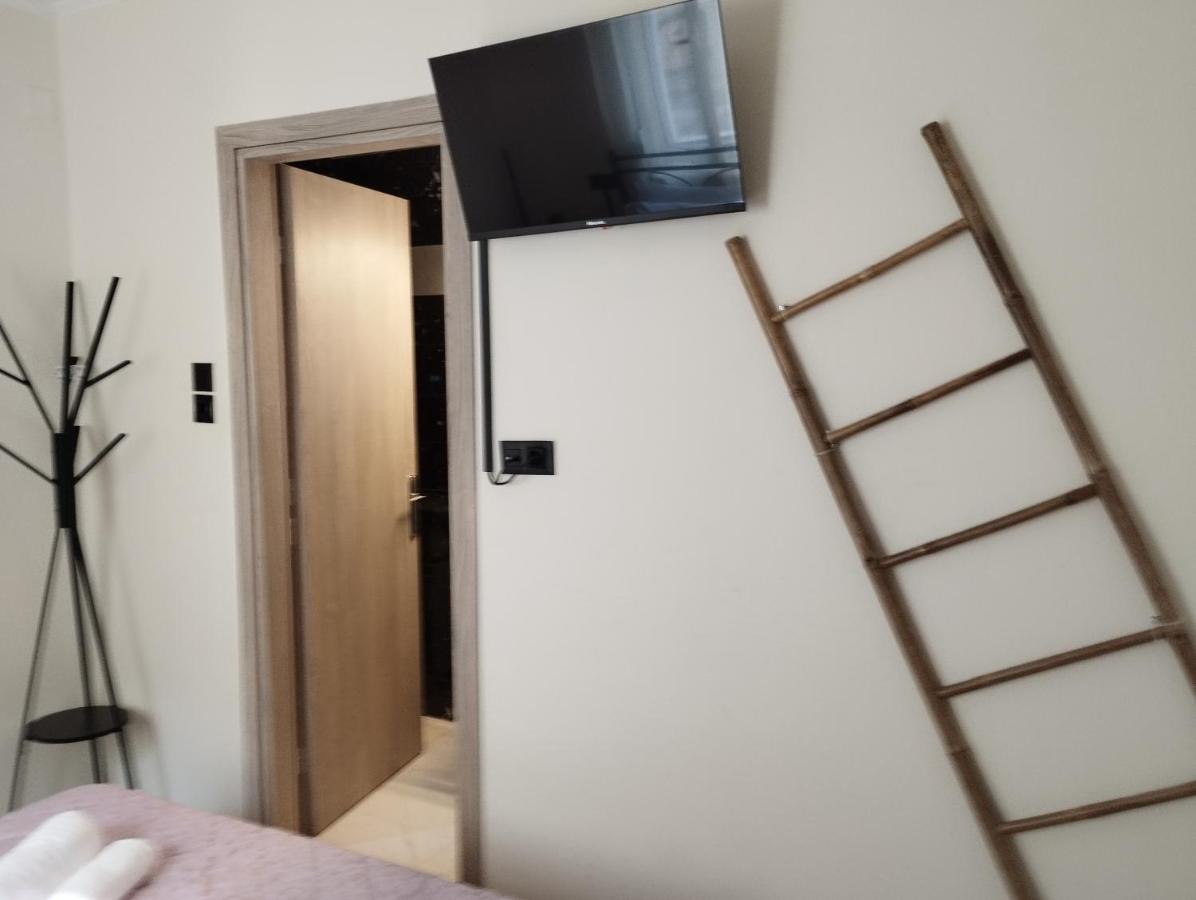 העיירה רתימנו Arcade City Apartment מראה חיצוני תמונה